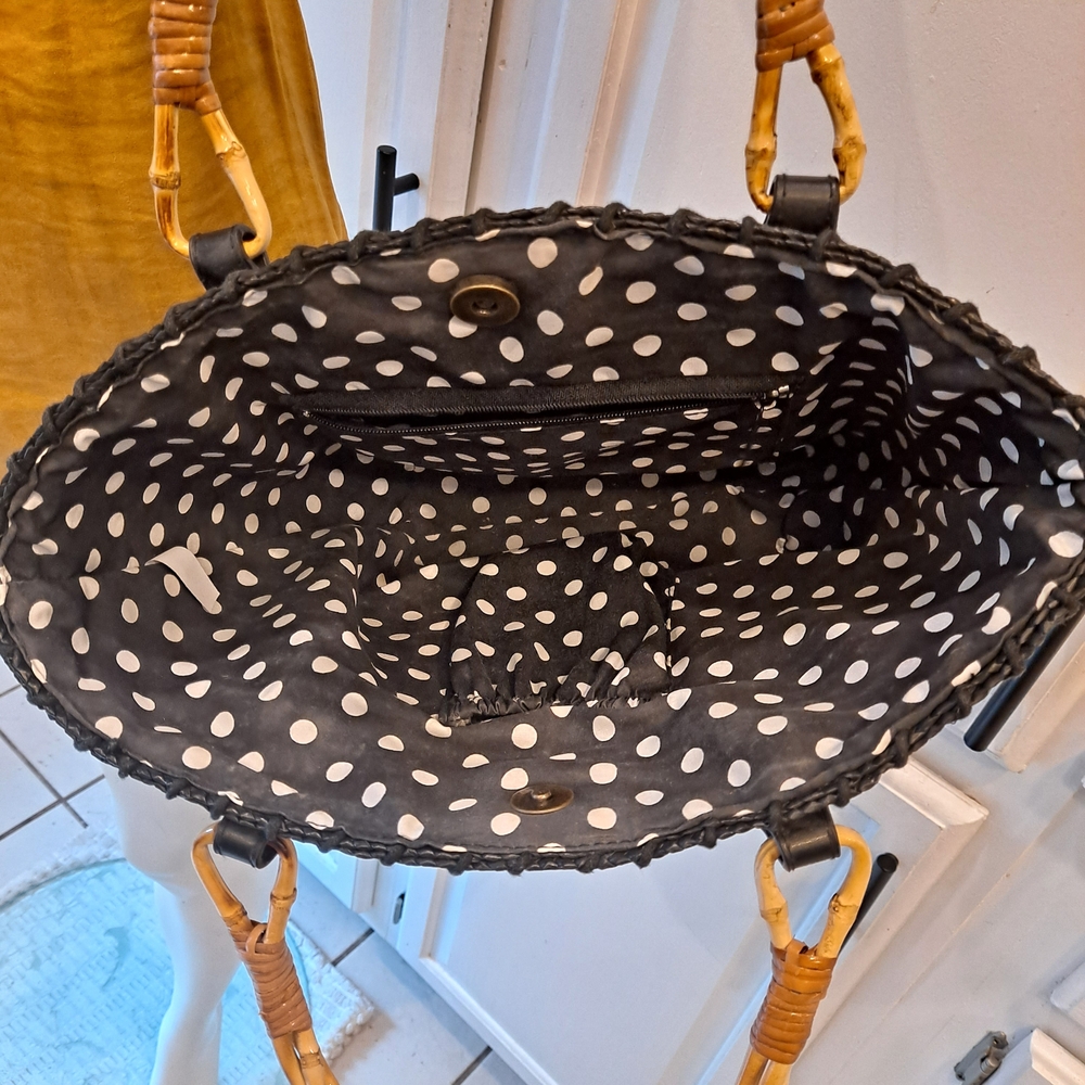 Elegant Black Woven Straw Tote with Twisted Bamboo Handles & Leather Accents - Picture 5 of 12